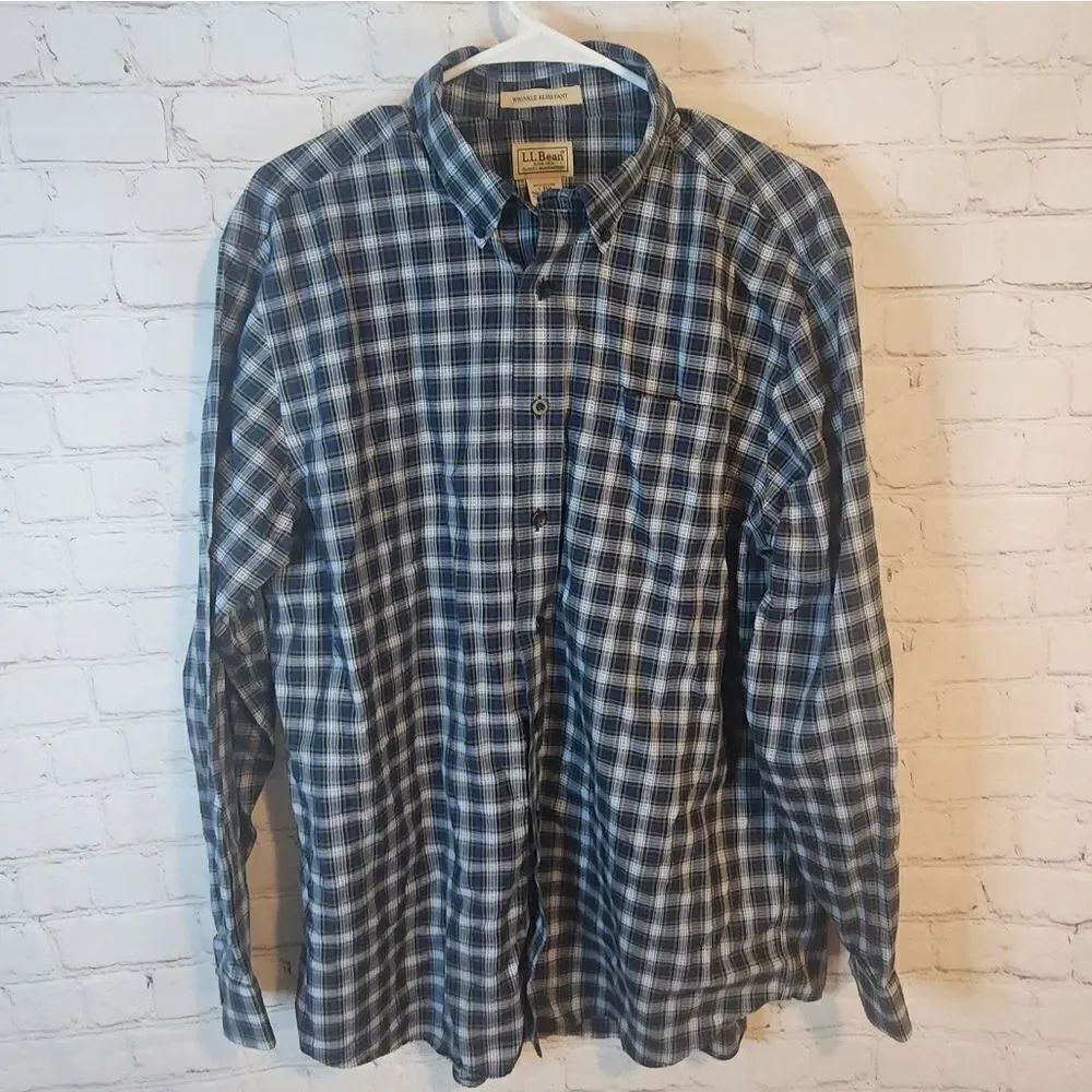Men's L.L. Bean longsleeve button-down shirt, size Large
